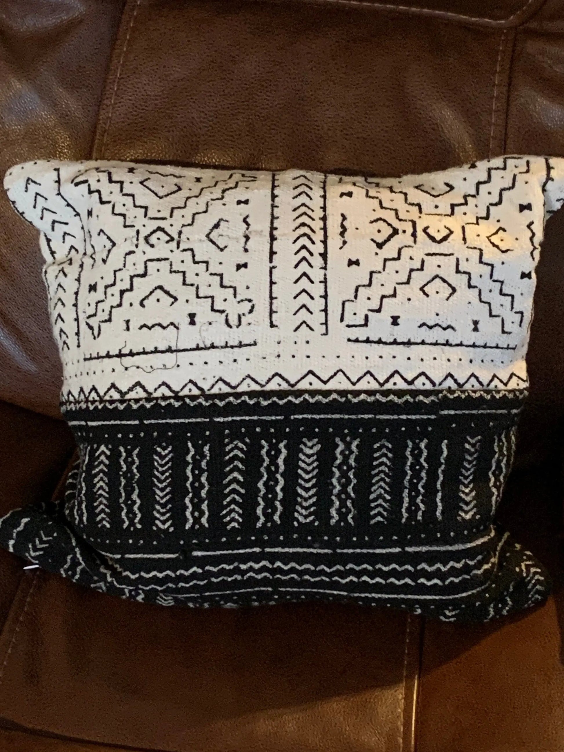 Mama Zuri Style 16 by 16 Pillow case decorating ideas African style