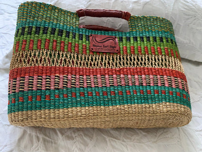 Mama Zuri Style Weekender women basket